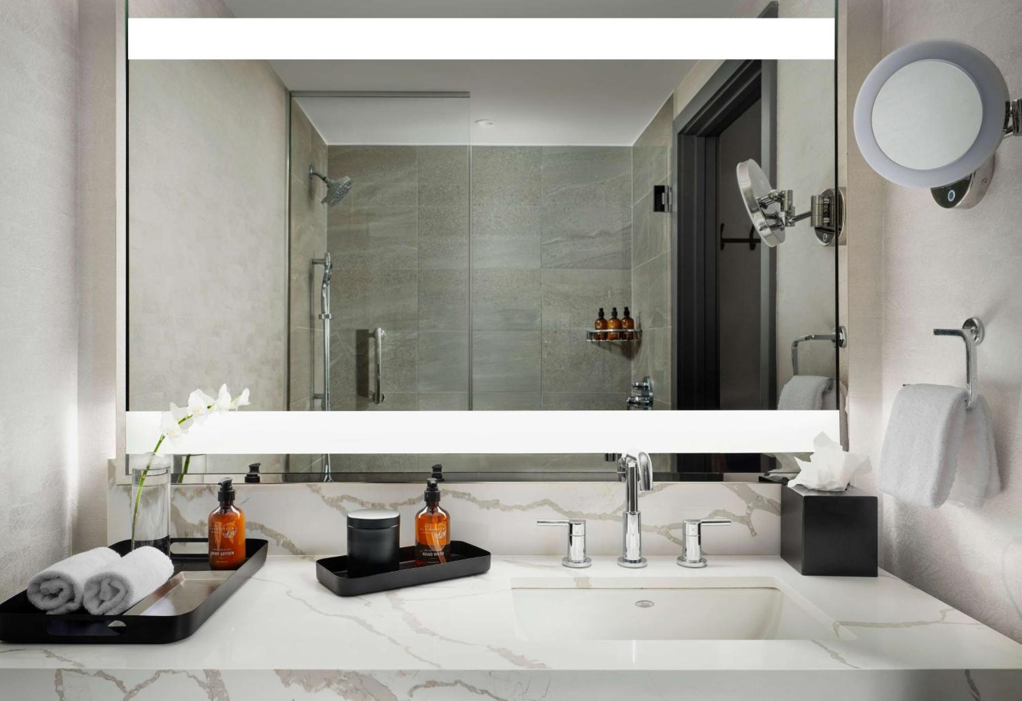 Alpenrock Breckenridge, Curio Collection By Hilton Resort Breckenridge